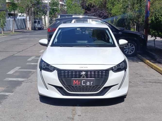 PEUGEOT 208 2021