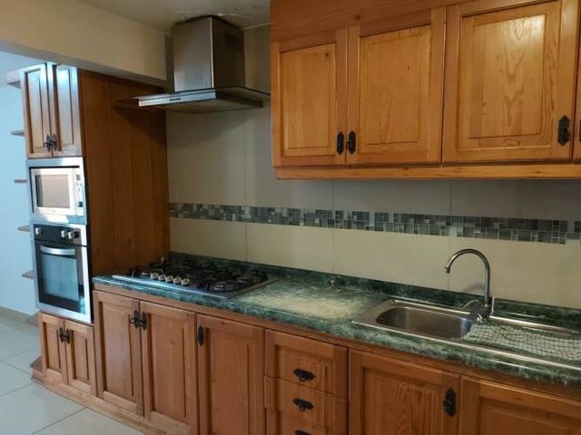 SE ARRIENDA CASA 2 PISOS CONDOMINIO TESALIA