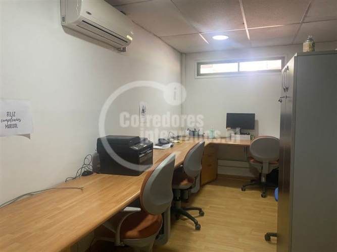 LOCAL COMERCIAL METRO ALCANTARA