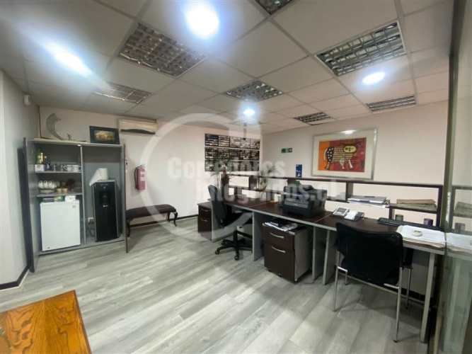 LOCAL COMERCIAL METRO ALCANTARA