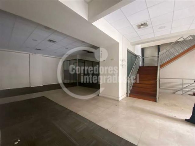 LOCAL COMERCIAL Palacio La Moneda