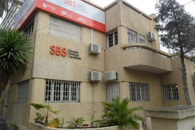 OFICINA Plaza Pedro de Valdivia -- Comercial -