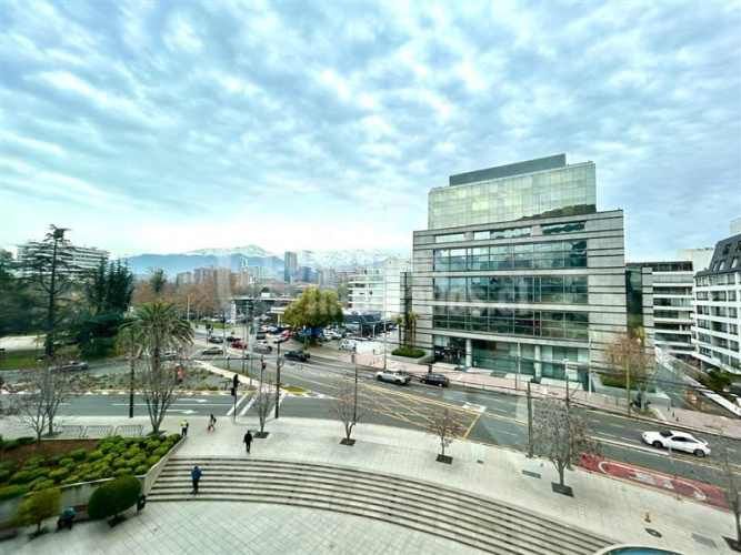 OFICINA Vitacura / Luis Pasteur