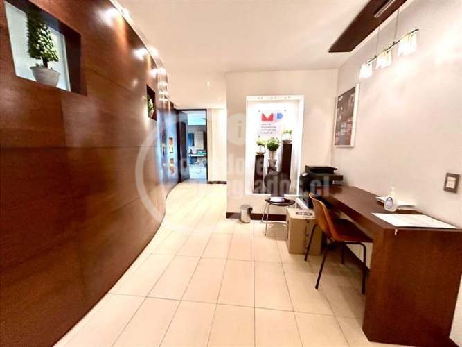 OFICINA Vitacura / Luis Pasteur