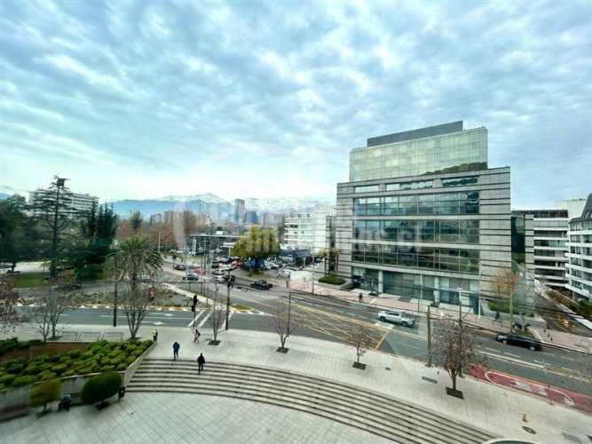 OFICINA Vitacura / Luis Pasteur