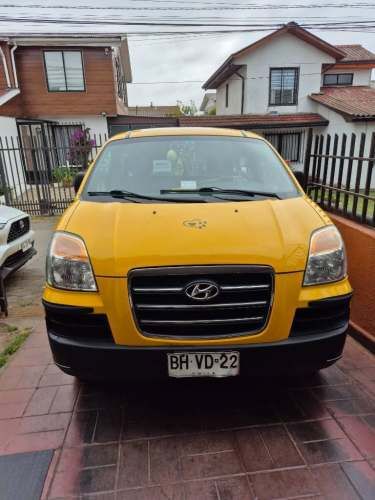Minibus escolar Hyundai H1 año 2008