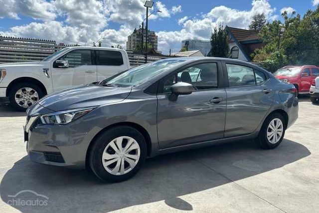 Nissan Versa 1.6 Sense