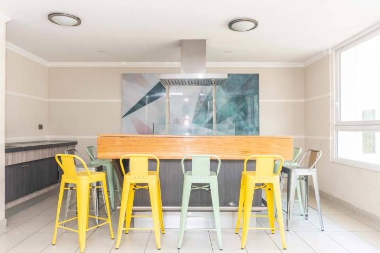 Av. Sta. Rosa 991 (1 Est ) [449-1]