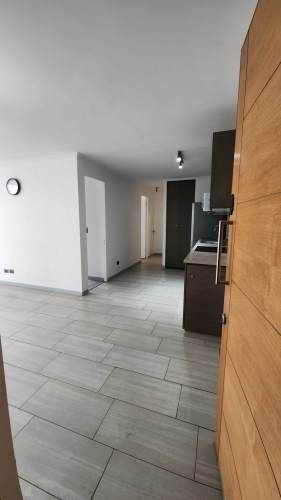 SE VENDE ACOJEDOR Y REMODELADO DEPARTAMENTO (133166)