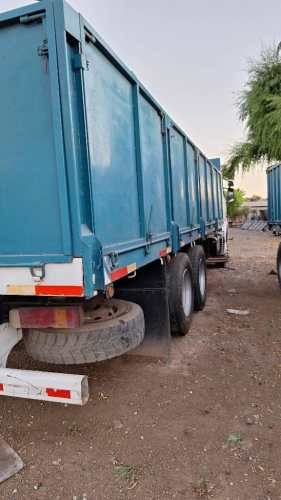 Camion scania y carro