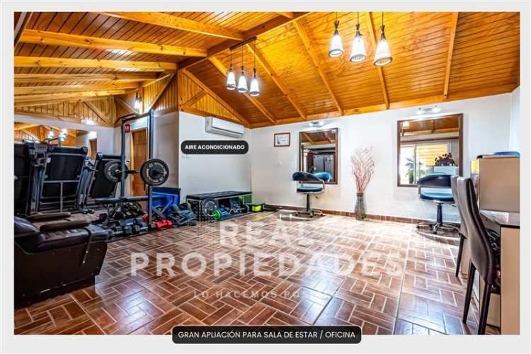 CASA 140 m2 regularizados