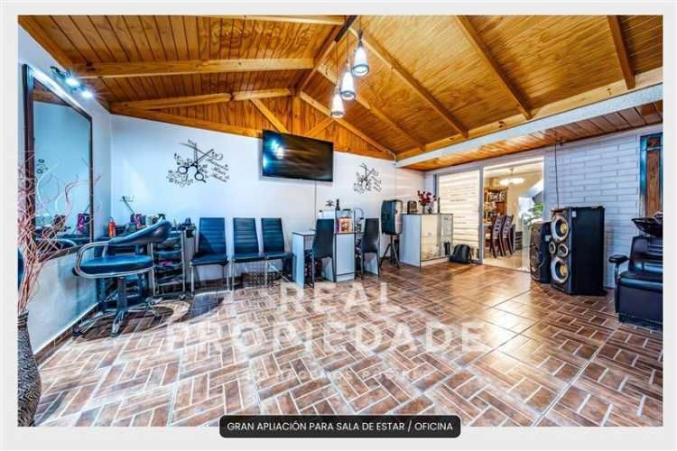 CASA 140 m2 regularizados