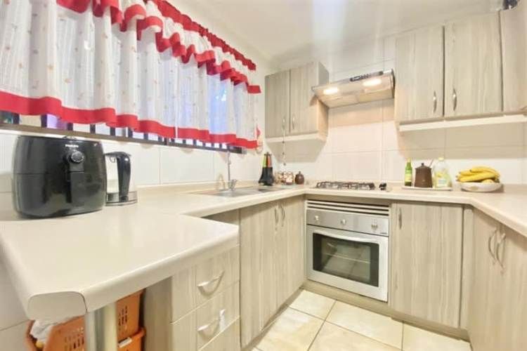 CASA Thiare / Av.El Rosal