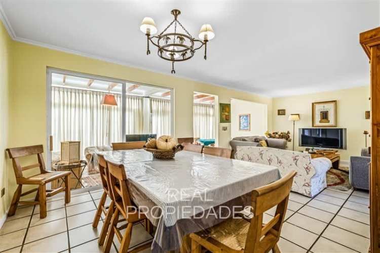 CASA Av.Alejandro Zegers