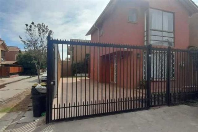 CASA Pasaje Adriana Perez Llona