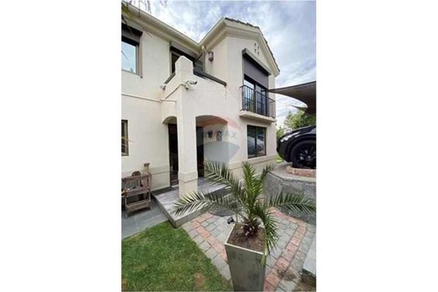 Casa gran terreno san carlos de apoquindo 5d/3b