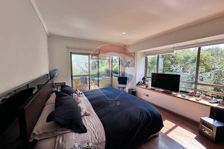 Amplia casa en condominio cerrado la reina