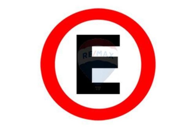 Arriendo estacionamiento huérfanos con miraflores