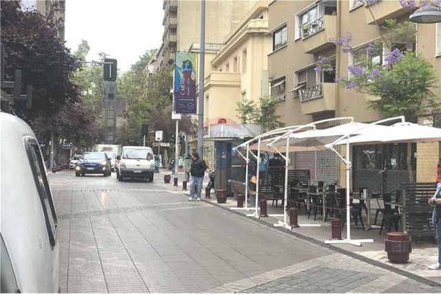 Arriendo estacionamiento huérfanos con miraflores