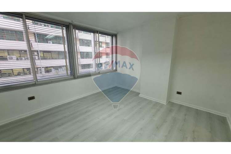 Oportunidad! remodelada!  paseo ahumada, metro