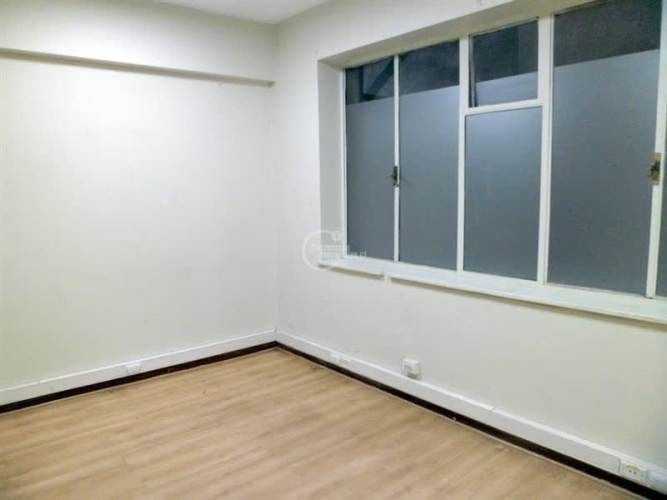 OFICINA Galerías Alessandri Frente al Banco Central