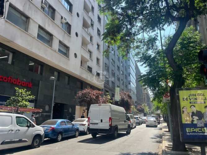 OFICINA Galerías Alessandri Frente al Banco Central