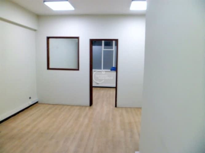 OFICINA Galerías Alessandri Frente al Banco Central