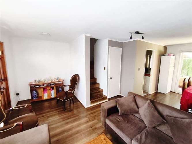 CASA CASA CON TERRAZA Y GRAN CONECTIVIDAD EN PUENTE ALTO