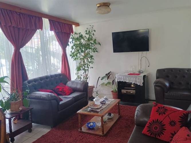 CASA AVDA VALPARAISO