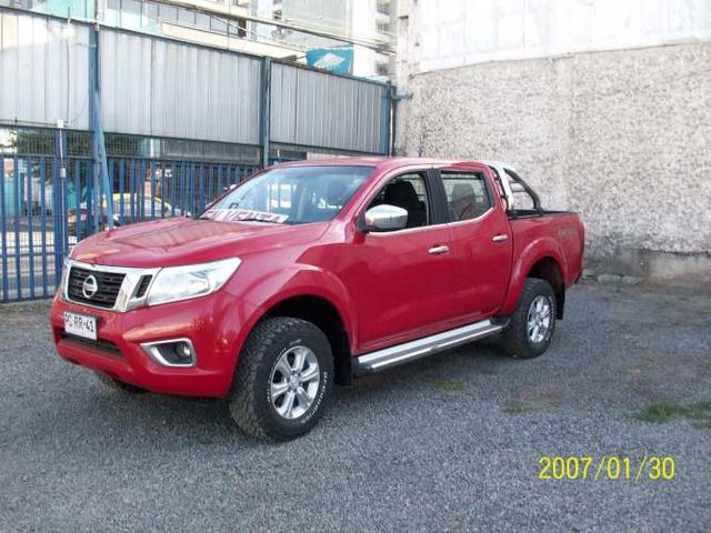 camioneta nissan np300 xe  4x4 2.3 2020