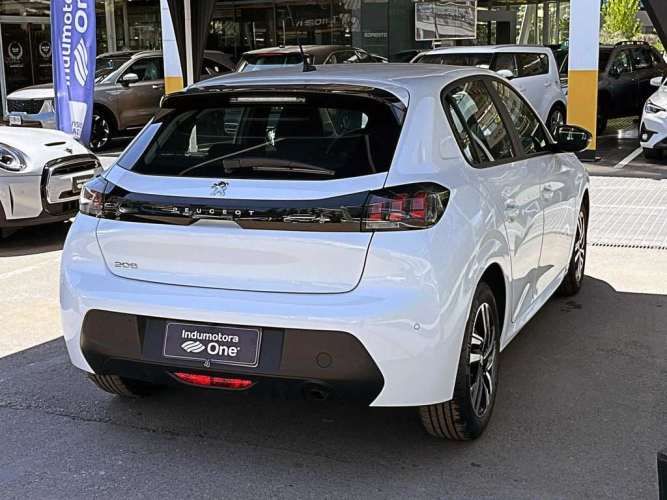 PEUGEOT 208 2024