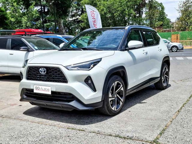 TOYOTA YARIS CROSS 2025