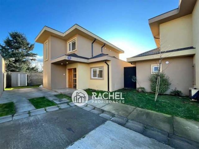 SE ARRIENDA HERMOSA CASA EN CONDOMINIO SECTOR PONIENTE