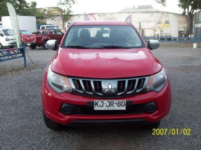 camioneta mitsubishi  l200 katana cr2.4 diesel 4x2 2018