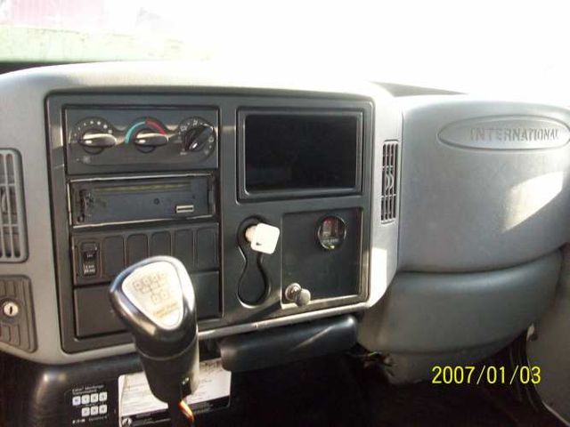 camion  international  4300   grua 2011 ojo descuenta iva