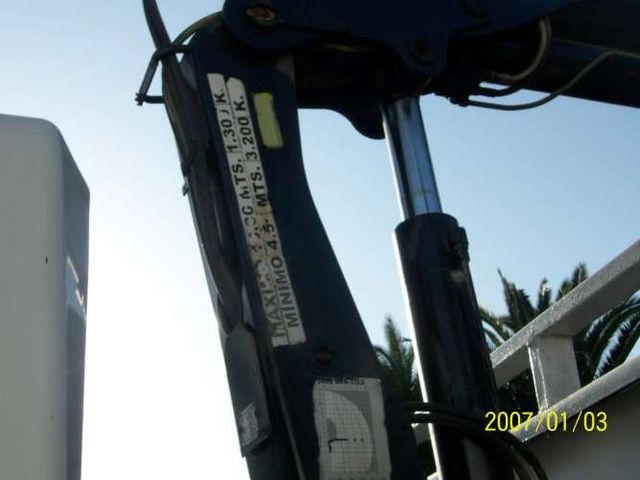 camion  international  4300   grua 2011 ojo descuenta iva