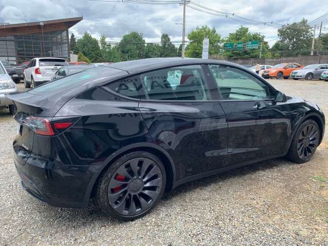 TESLA MODEL Y PERFORMANCE 2024