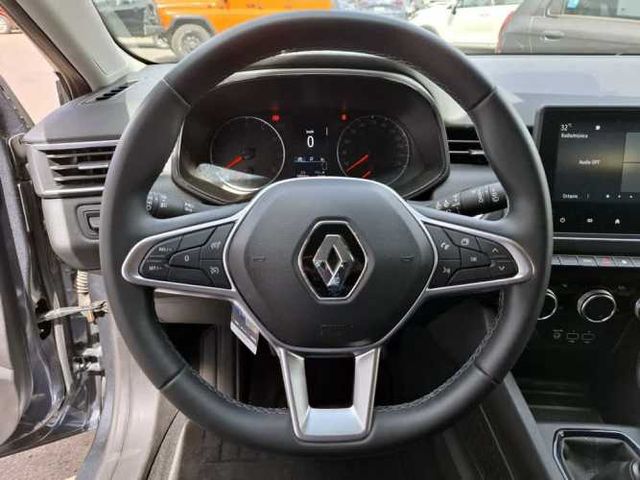 RENAULT CLIO 2023