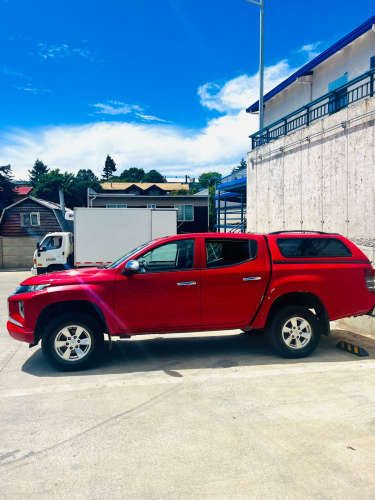 Camioneta Mitsubishi Katana L200