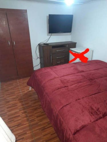 Pieza amoblada a pasos del metro eisteins