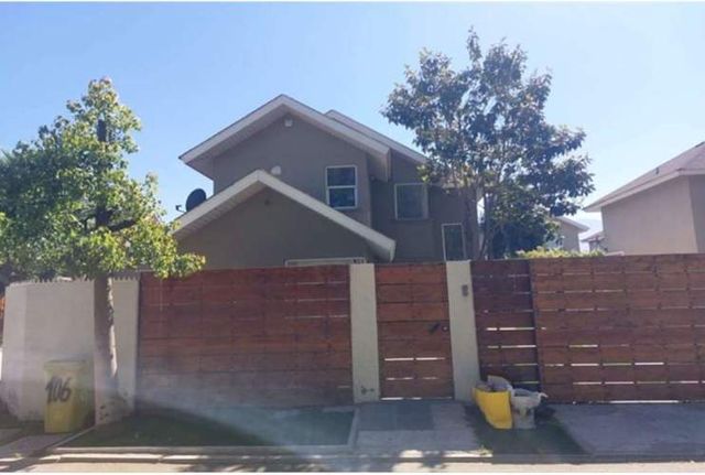 VENTA CASA 4HAB 3BA COLINA