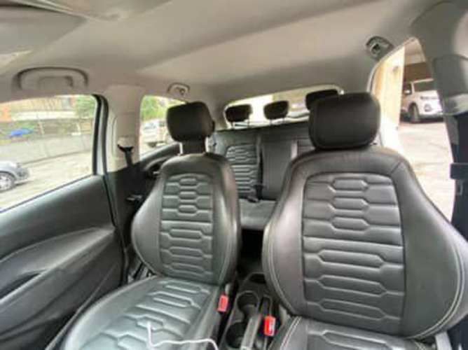 Vendo mi auto Chevrolet Onix LTZ