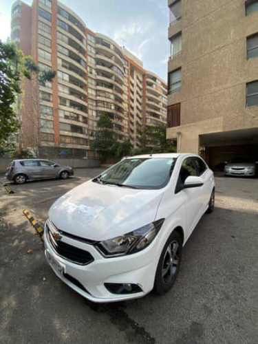 Vendo mi auto Chevrolet Onix LTZ