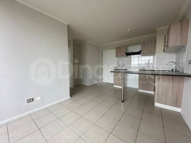 Venta De Moderno Y Céntrico Departamento 2D+2B Cercano A UST