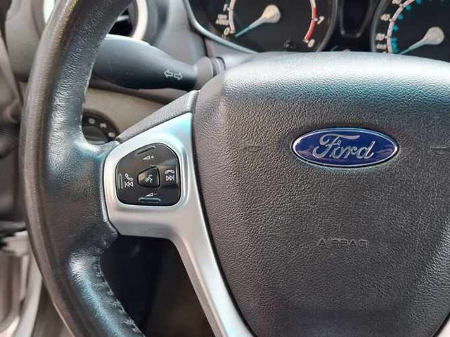 FORD FIESTA 2016