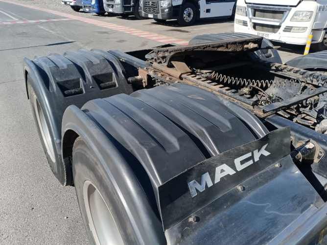 MACK PINNACLE HIGH RISE