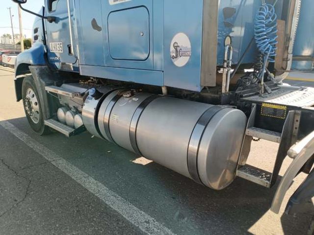 MACK PINNACLE HIGH RISE