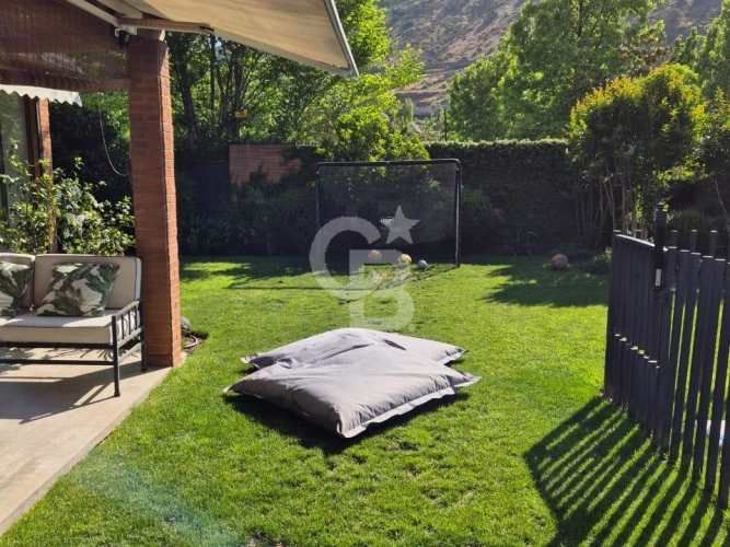 Casa Remodelada Sector Manquehue Oriente