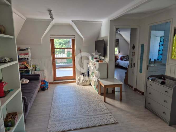 Casa Remodelada Sector Manquehue Oriente