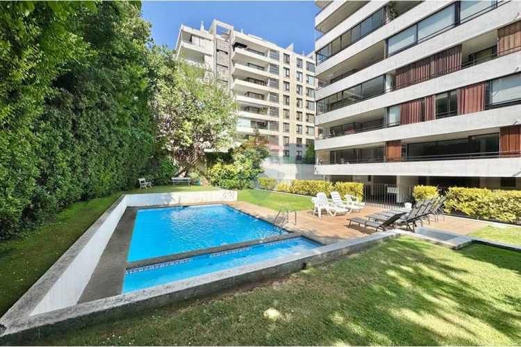 Amplio dpto 3d y 3b. barrio familiar.